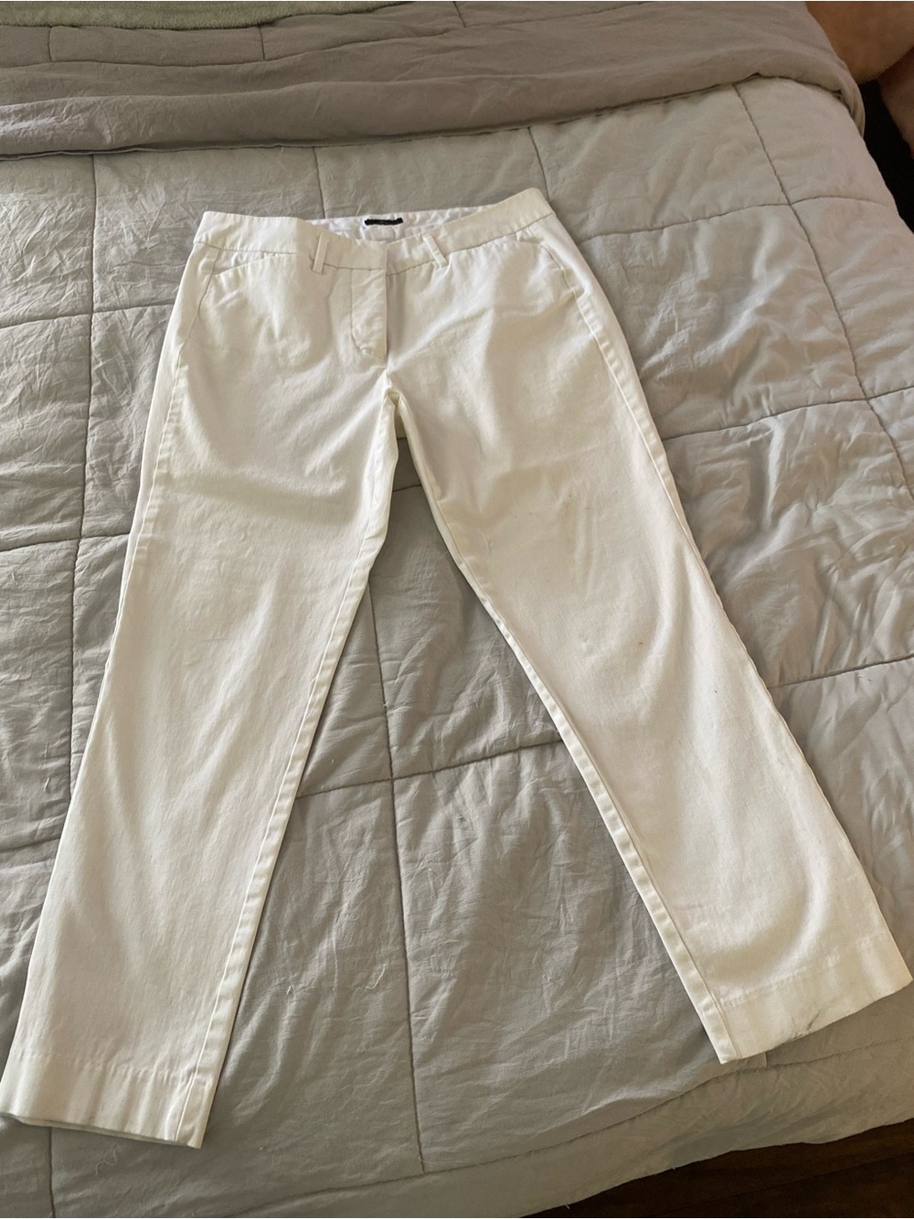 Worthington White Ankle Pants